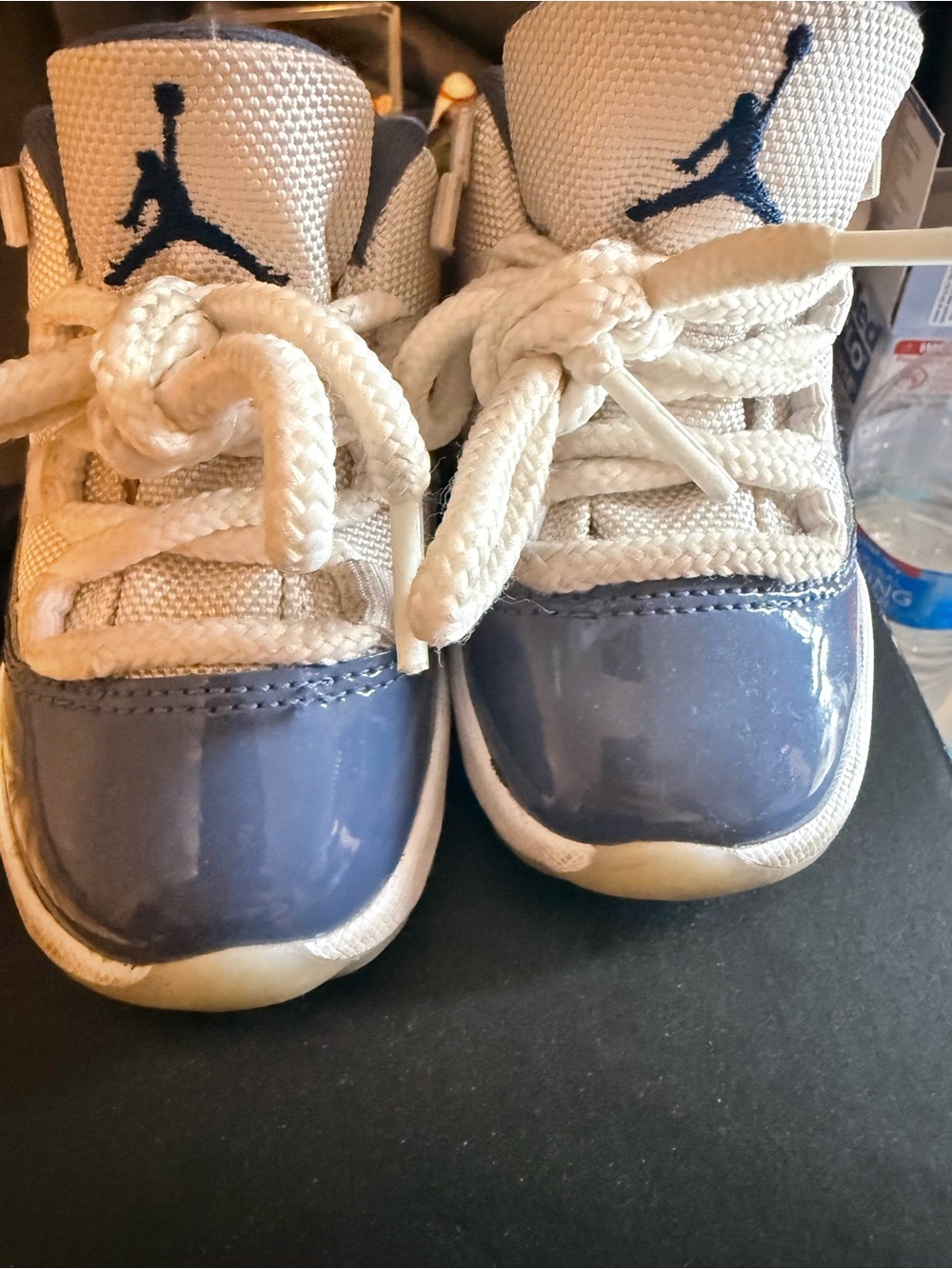 Jordan 11 Retro Low -Size 8C 
Great conditions